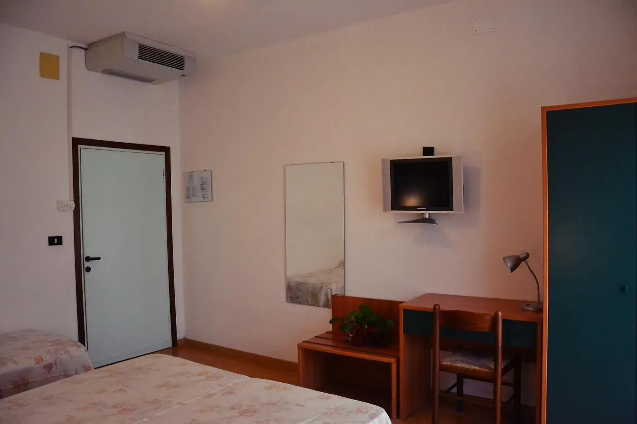 Hotel Rex Lido di Jesolo 2*,